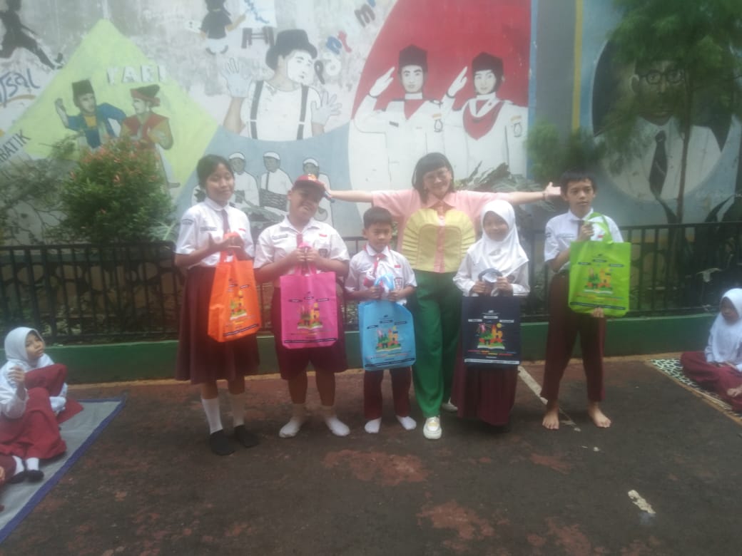 Wisata LiterAsyik Ke SDN Balimester 01